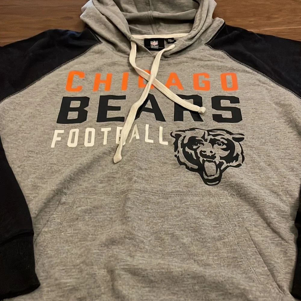 Chicago Bears Hoodie - Picture 3 of 3